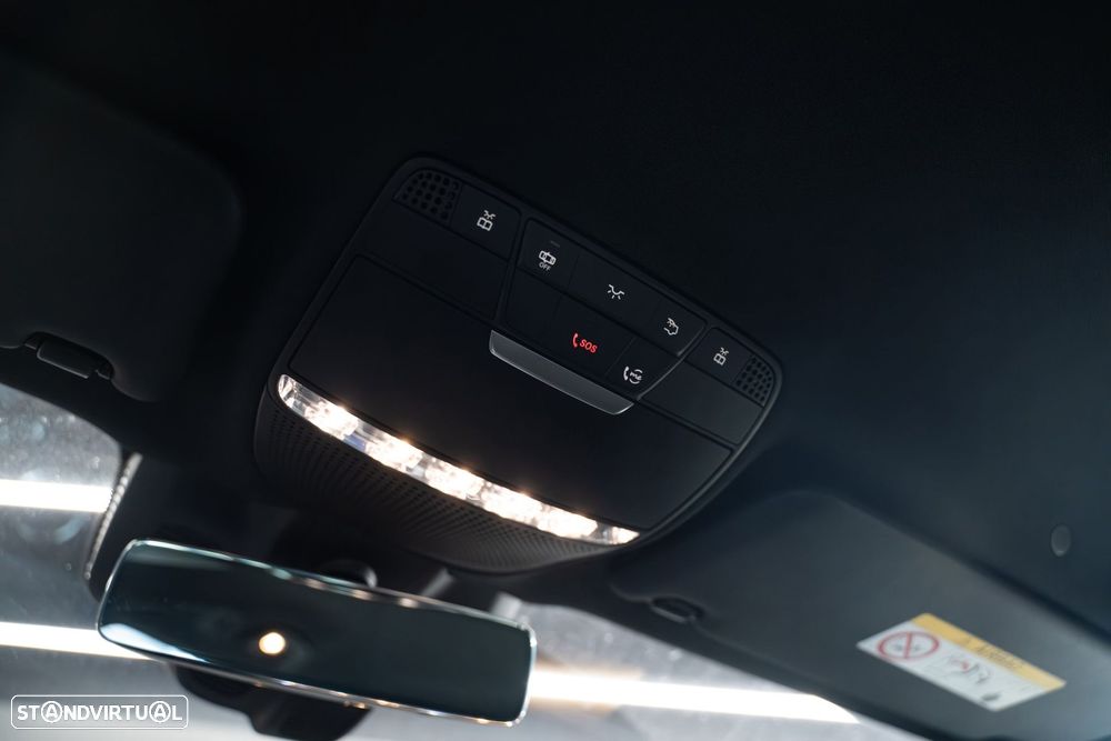 Mercedes-Benz E 300 de 4Matic T 9G-TRONIC - 43