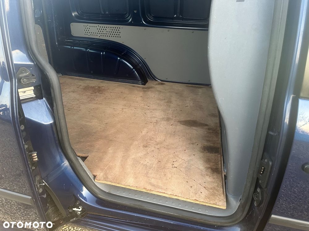 Volkswagen Caddy - 13