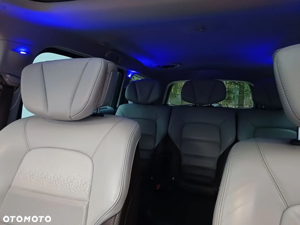 Renault Espace 1.6 dCi Energy Initiale Paris EDC - 12