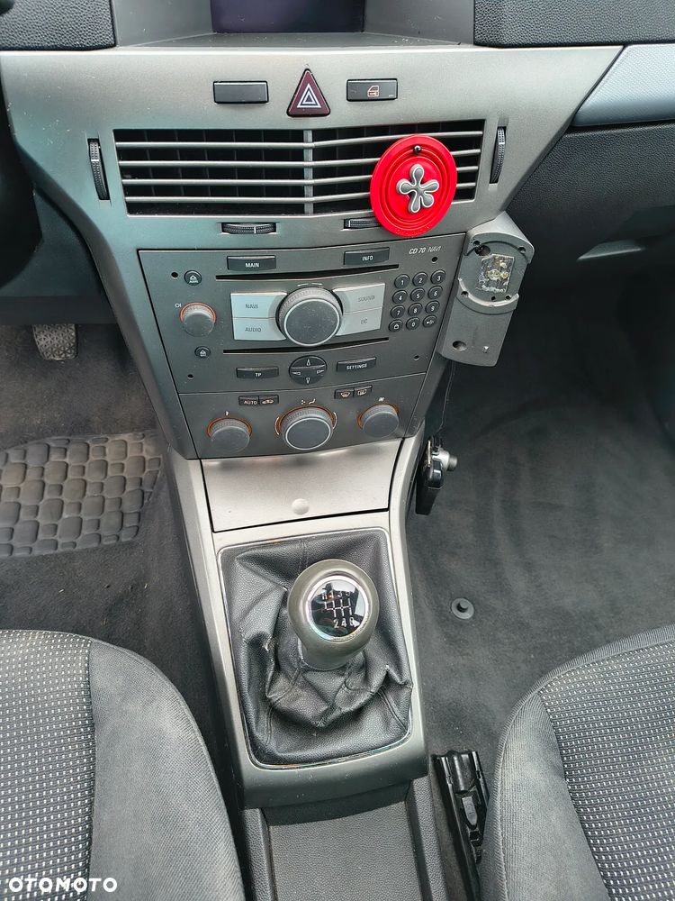 Opel Astra 1.9 CDTI - 6