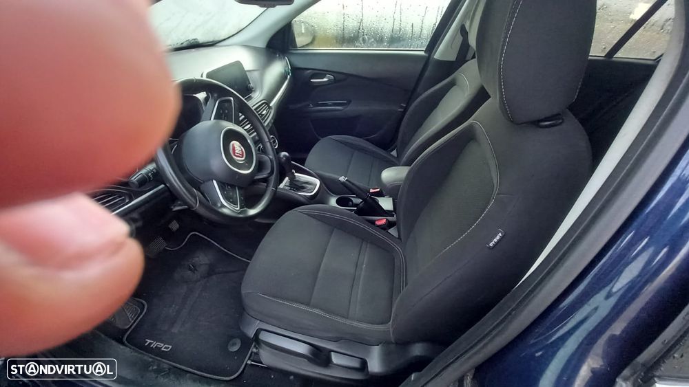 Fiat Tipo Station Wagon 1.6 M-Jet Lounge Tech DCT - 6