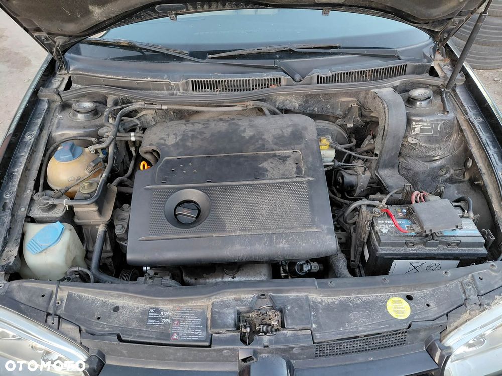 części VW VOLKSWAGEN GOLF IV 3 drzwi 1.6 16V 1999r hatchback SILNIK - 1