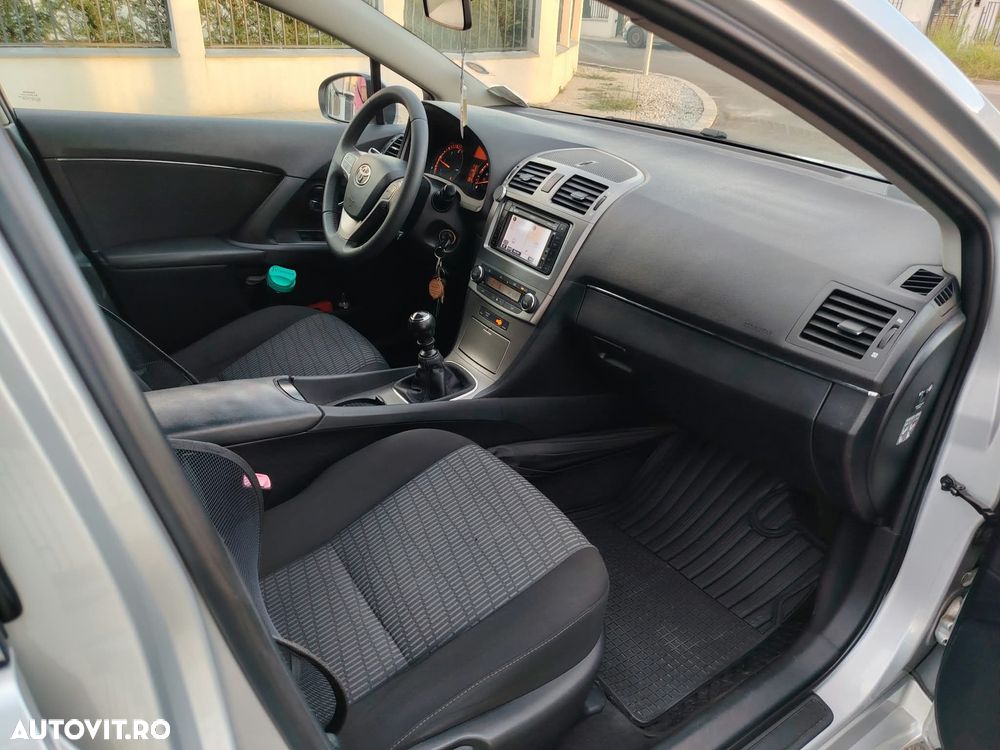 Toyota Avensis 2.0 D-4D Edition - 7