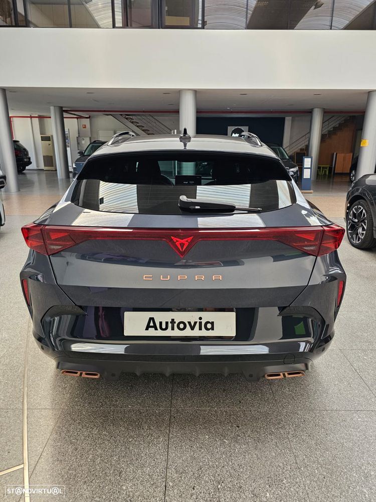 Cupra Formentor 1.5 e-Hybrid DSG - 2