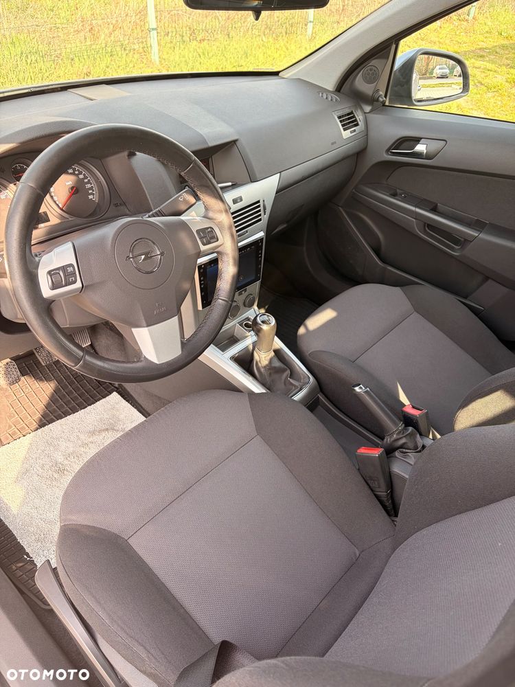 Opel Astra 1.6 - 12