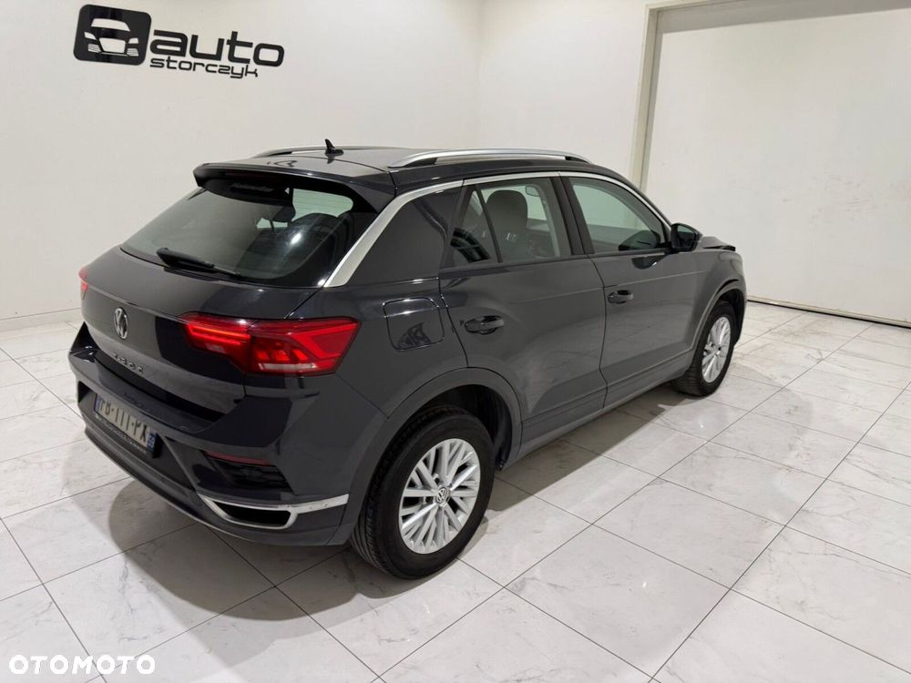 Volkswagen T-Roc - 16