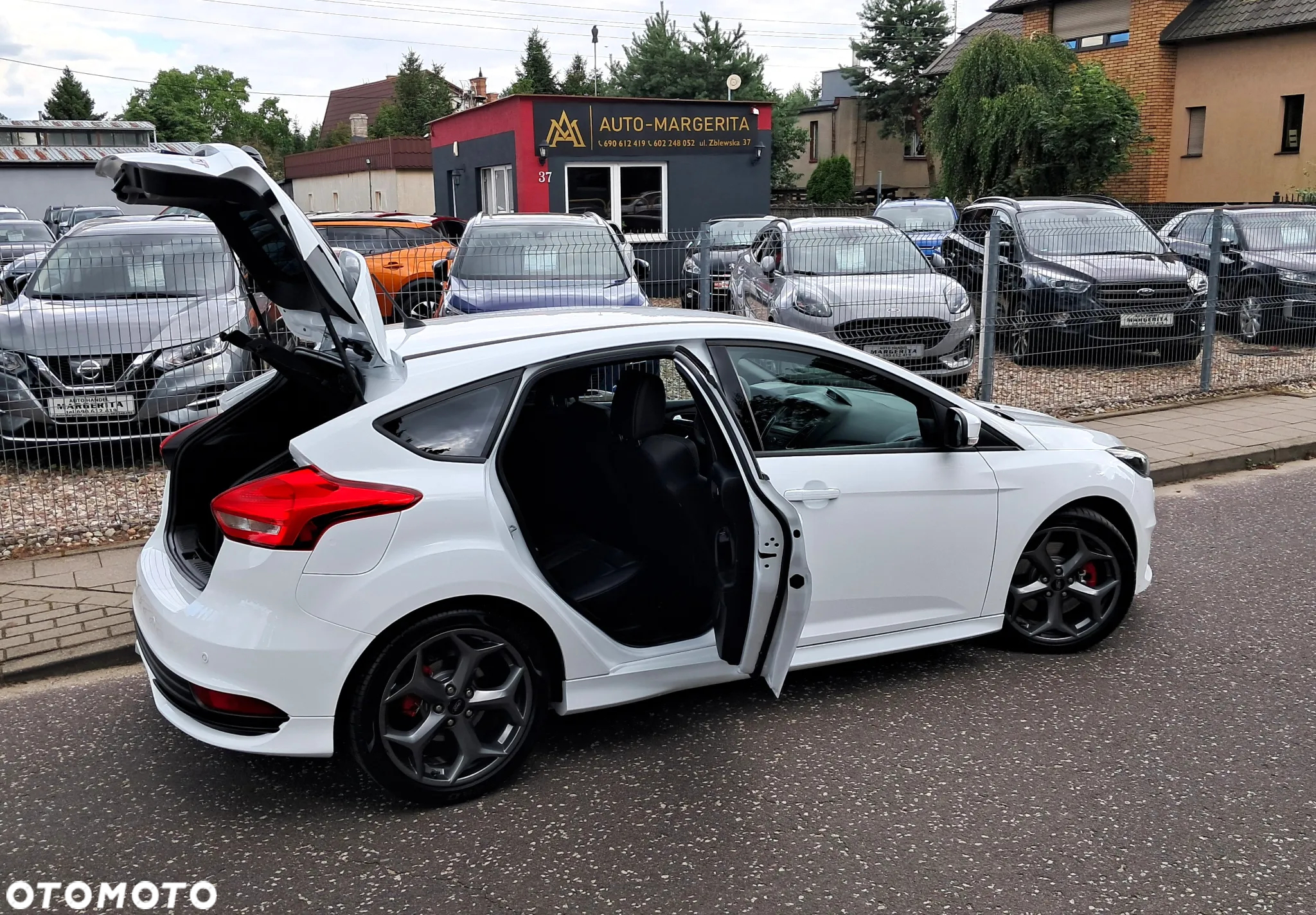 Ford Focus 2.0 TDCi ST - 36