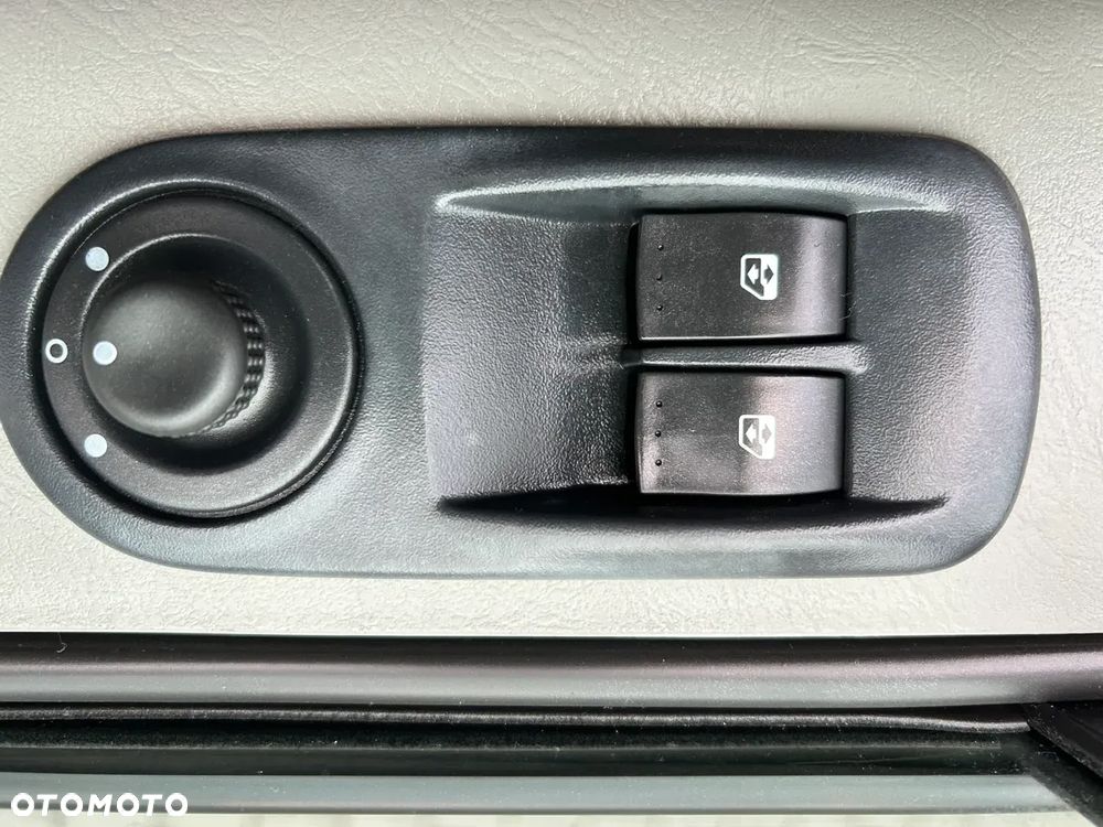 Opel Vivaro L1H1 - 16