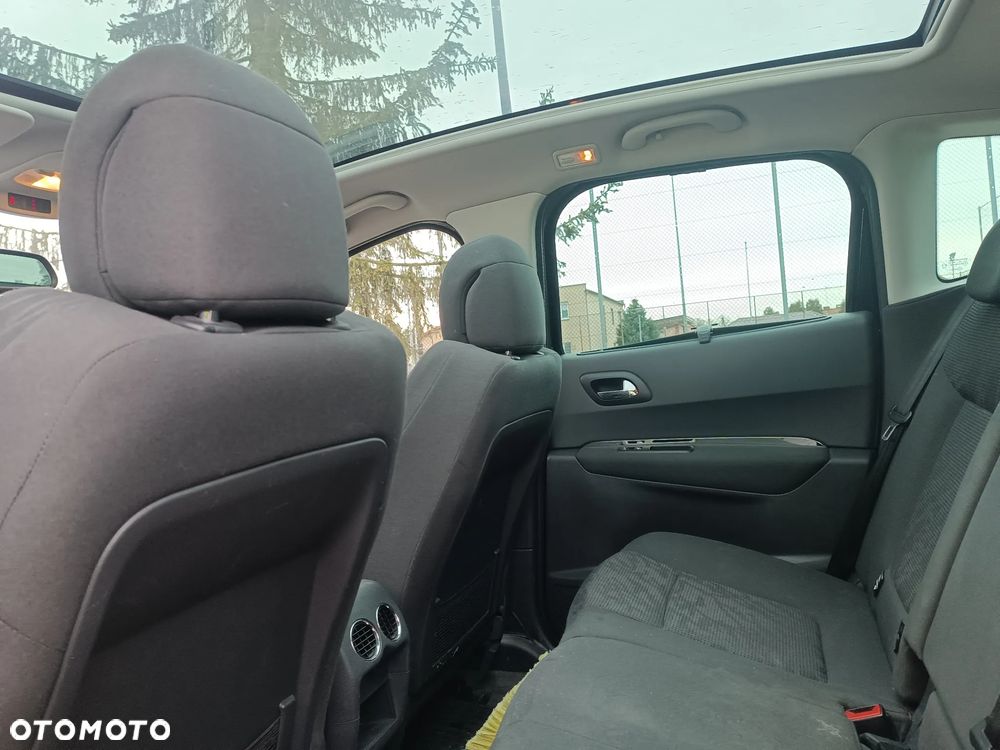 Peugeot 3008 HDi FAP 110 Family - 16