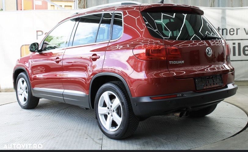 Volkswagen Tiguan - 2