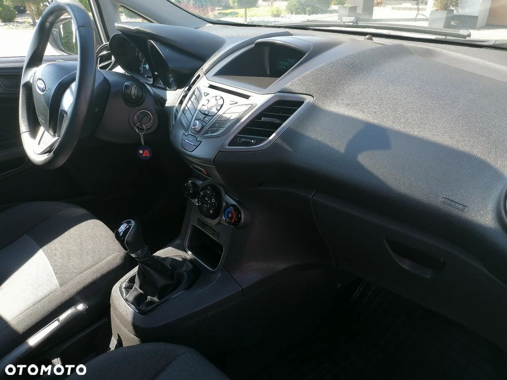 Ford Fiesta 1.25 Silver X (Ambiente) EU6 - 14