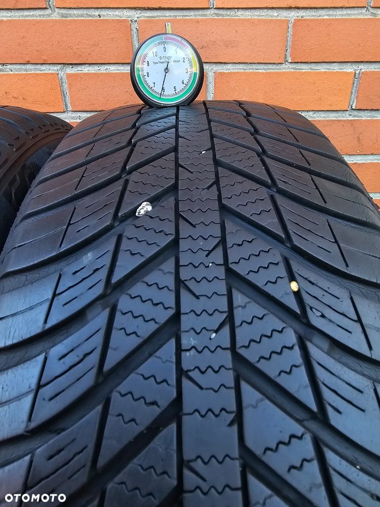 (O40) 205/55R16 91H 6,3mm 24r / Nexen Nblue 4Season - 4