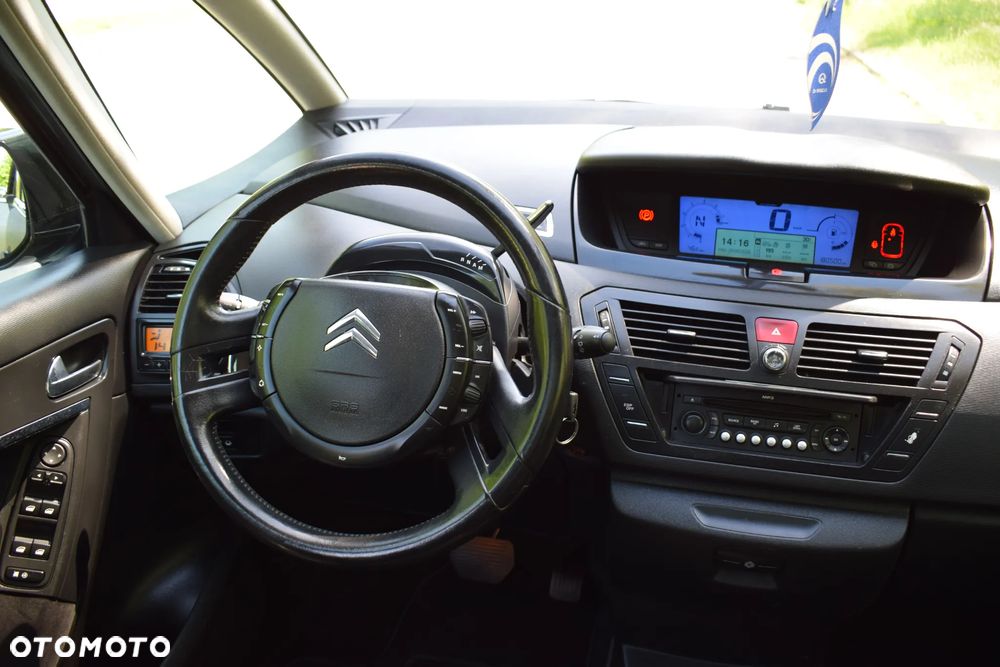 Citroën C4 Picasso 2.0 16V Exclusive - 24