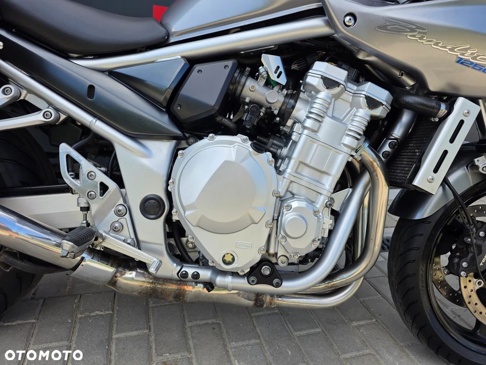 Suzuki Bandit - 23