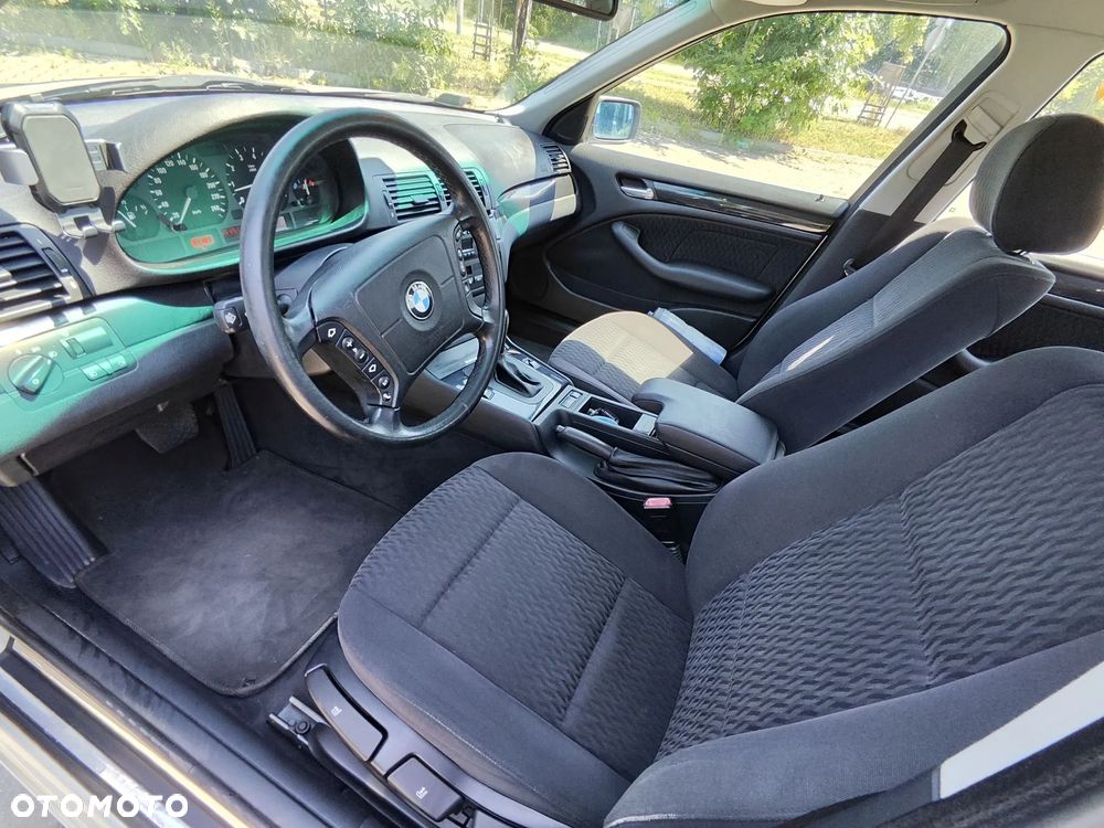 BMW Seria 3 - 12