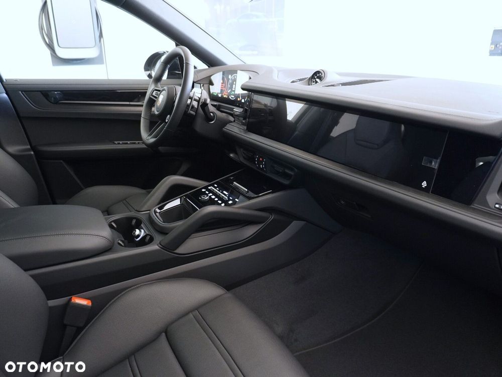 Porsche Cayenne S E-Hybrid PHEV Black Edition - 31