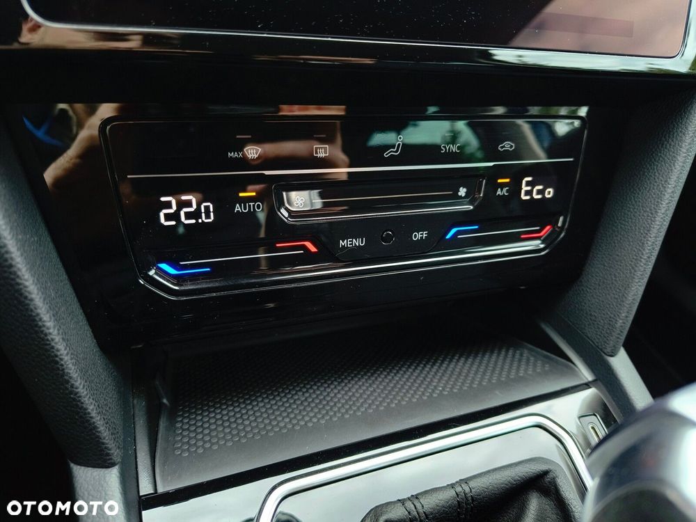 Volkswagen Passat - 23