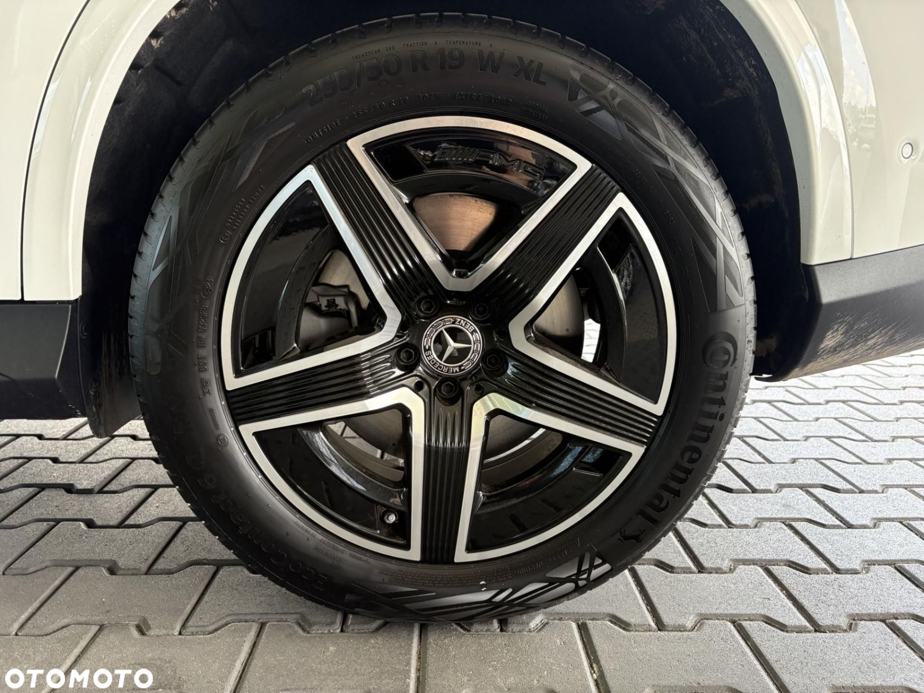 Mercedes-Benz GLC - 6