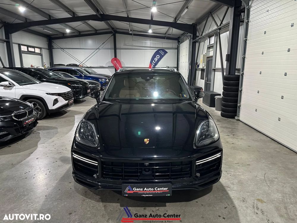 Porsche Cayenne - 30
