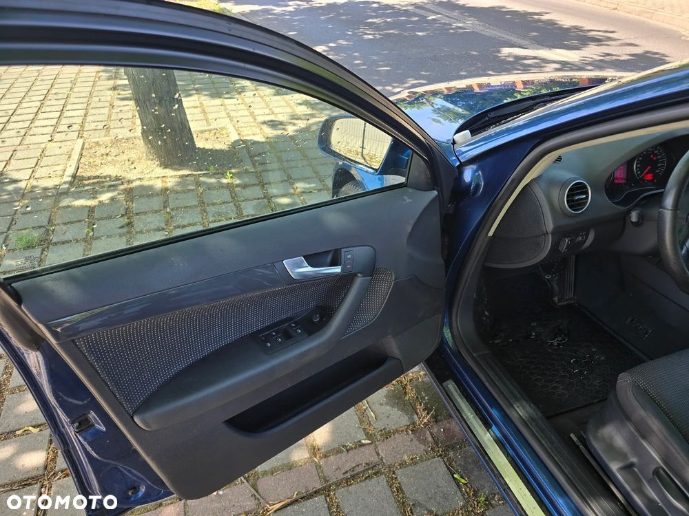 Audi A3 Sportback 2.0 TDI DPF (DSG) S tronic Attraction - 12