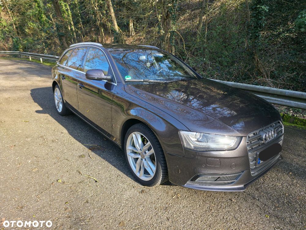 Audi A4 Avant 2.0 TDI DPF multitronic Ambiente - 9