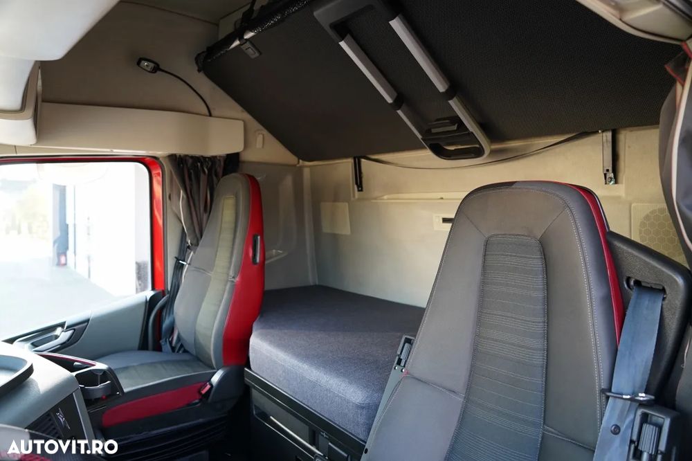 Volvo FH 500 / CORTINĂ / 6x2 / ACOPERIȘ RIDICAT / AER CONDIȚIONAT PARCARE / PUNTE RELAXABILĂ / CONTRACT DE SERVICE GOLD - 27
