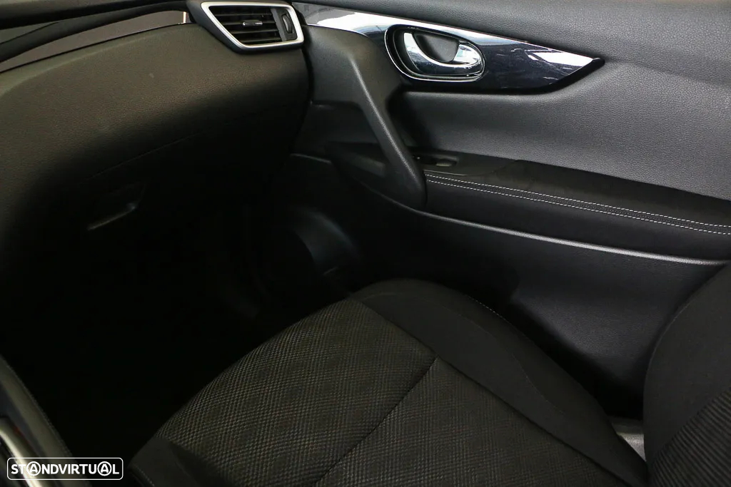 Nissan Qashqai 1.5 dCi Acenta - 26