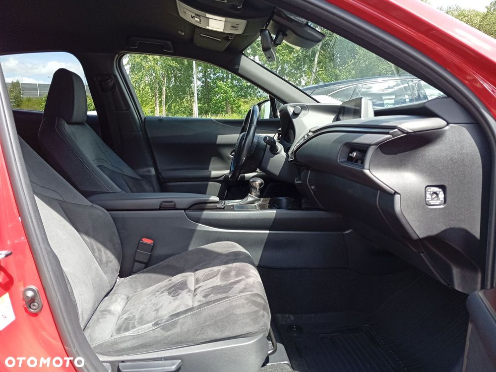 Lexus UX - 20