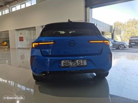 Opel Astra 54 kWh GS - 4