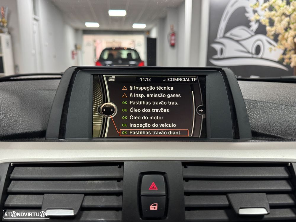 BMW 318 d Line Sport - 35