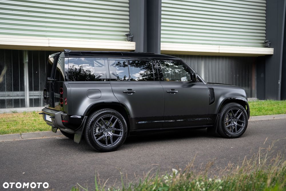Land Rover Defender - 6