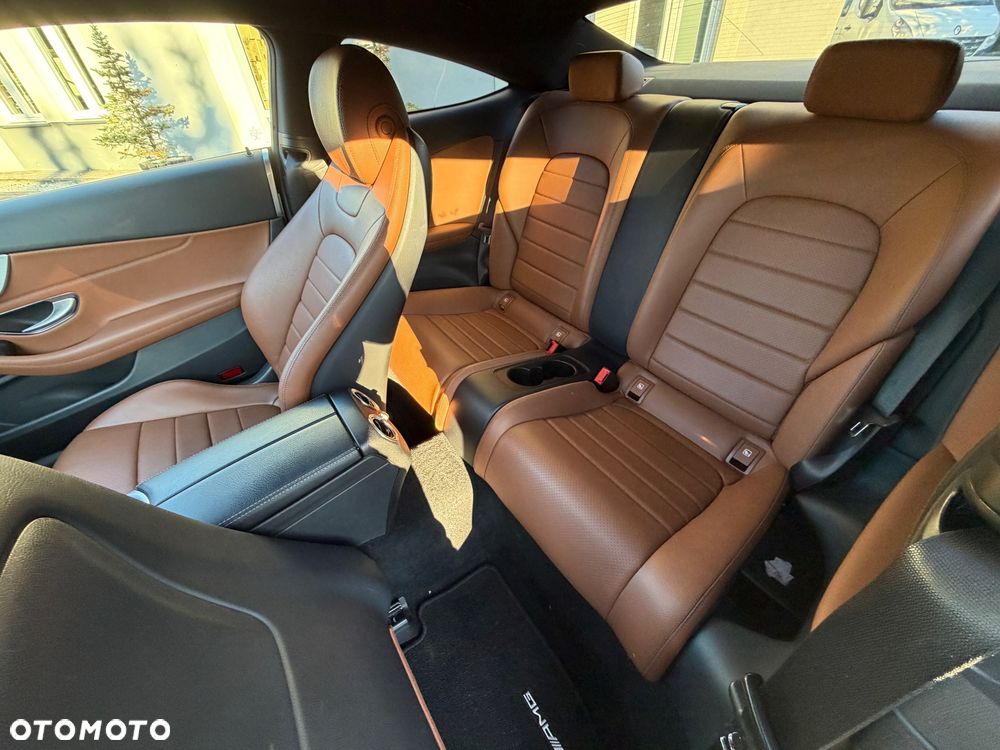 Mercedes-Benz Klasa C 200 7G-TRONIC - 9