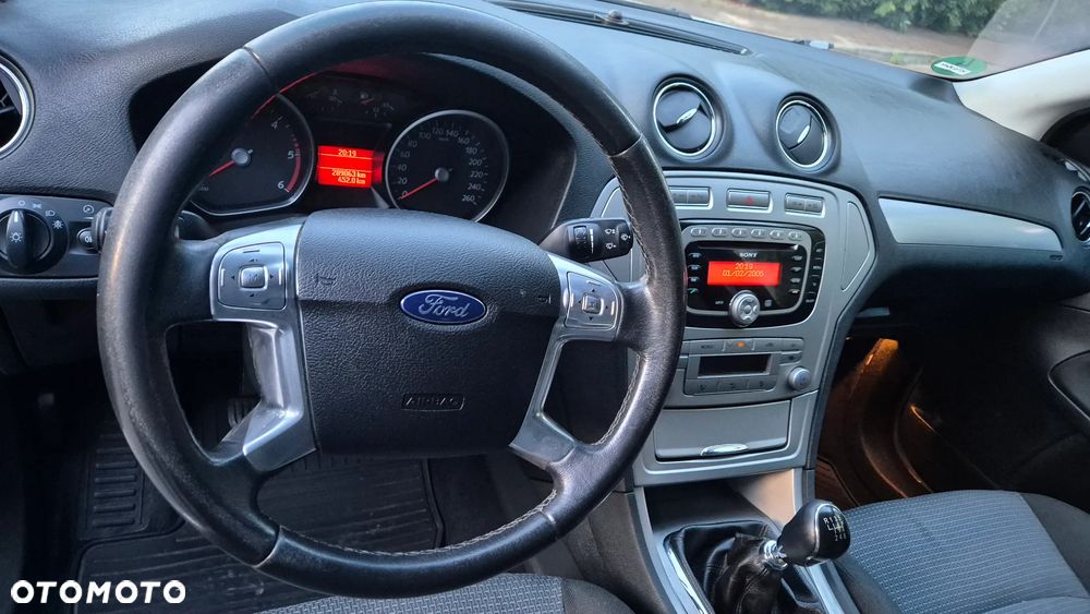 Ford Mondeo 2.0 TDCi Titanium - 23