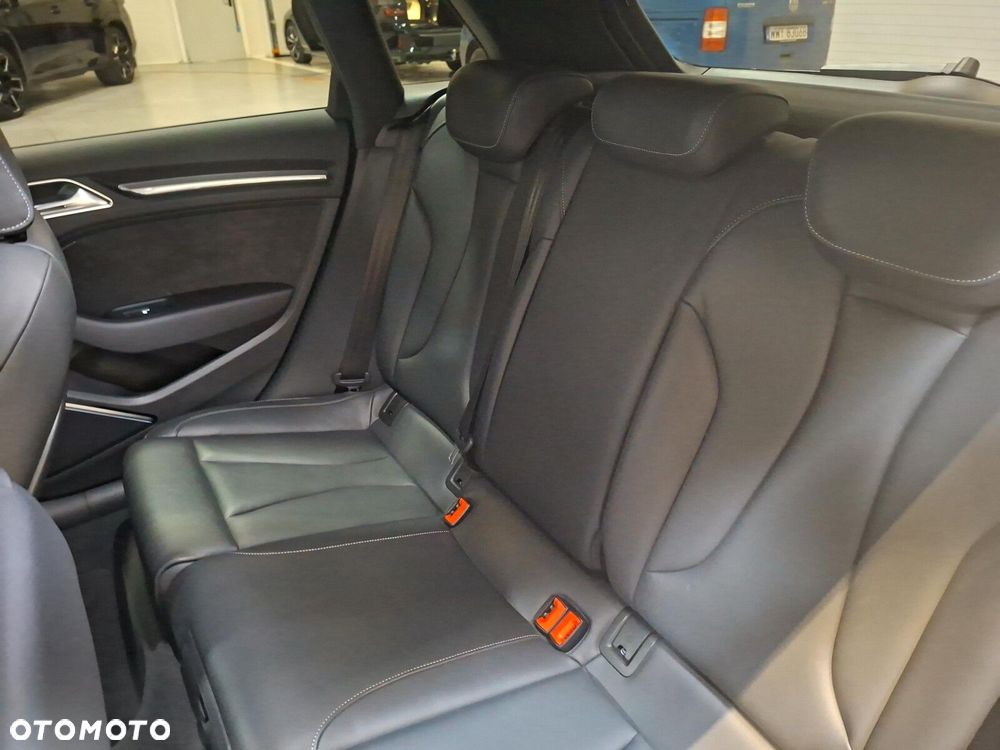 Audi RS3 Sportback - 18