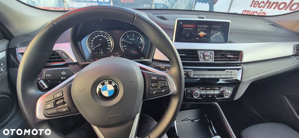 BMW X2 sDrive16d - 31