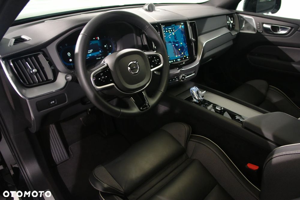 Volvo XC 60 B5 B AWD Ultimate Black Edition - 13