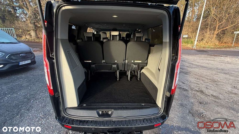 Ford Tourneo Custom - 24