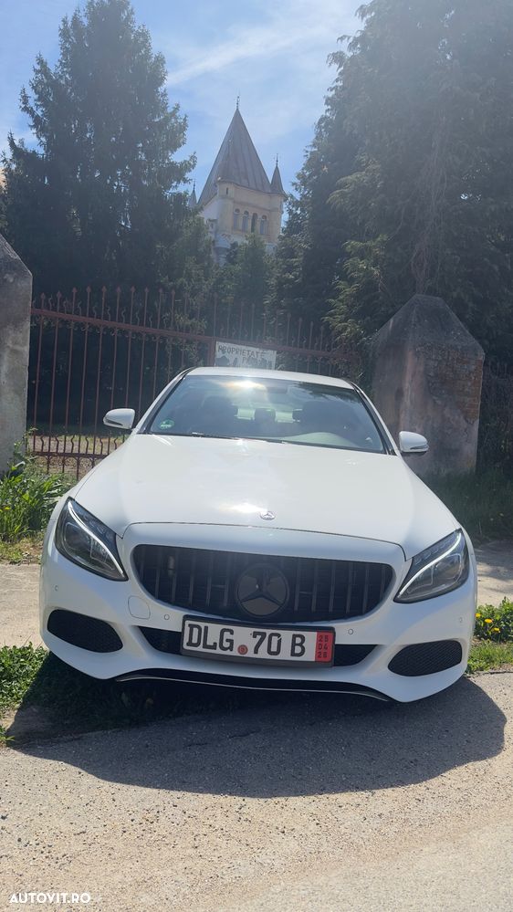 Mercedes-Benz C 220 CDI DPF Automatik BlueEFFICIENCY Avantgarde - 4