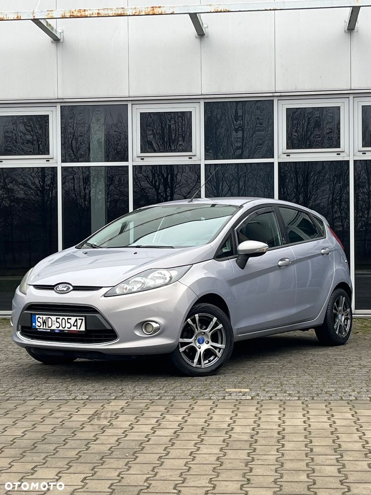 Ford Fiesta 1.4 Autom Champions Edition - 10