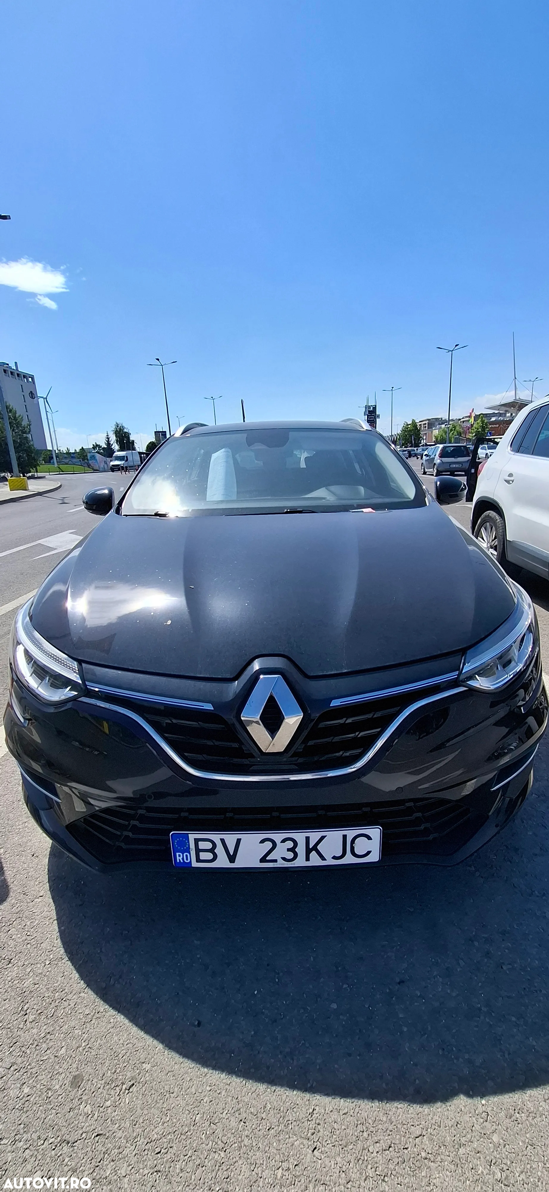 Renault Megane Grandtour E-TECH Plug-in 160 BUSINESS EDITION - 2