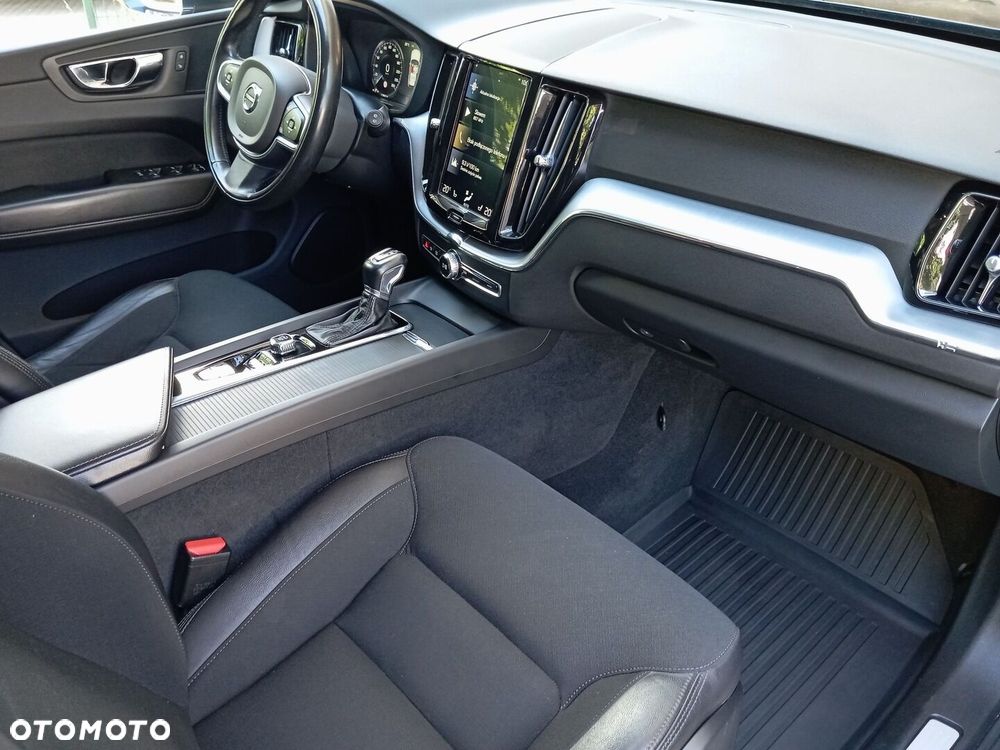 Volvo XC 60 D4 Momentum - 12
