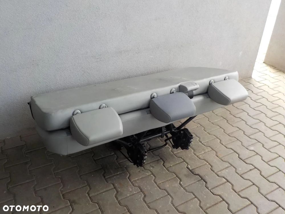 VW T5 T6 FOTEL POTRÓJNY TRÓJKA KANAPA ŁAWKA TYŁ TYLNA PALACE - 2