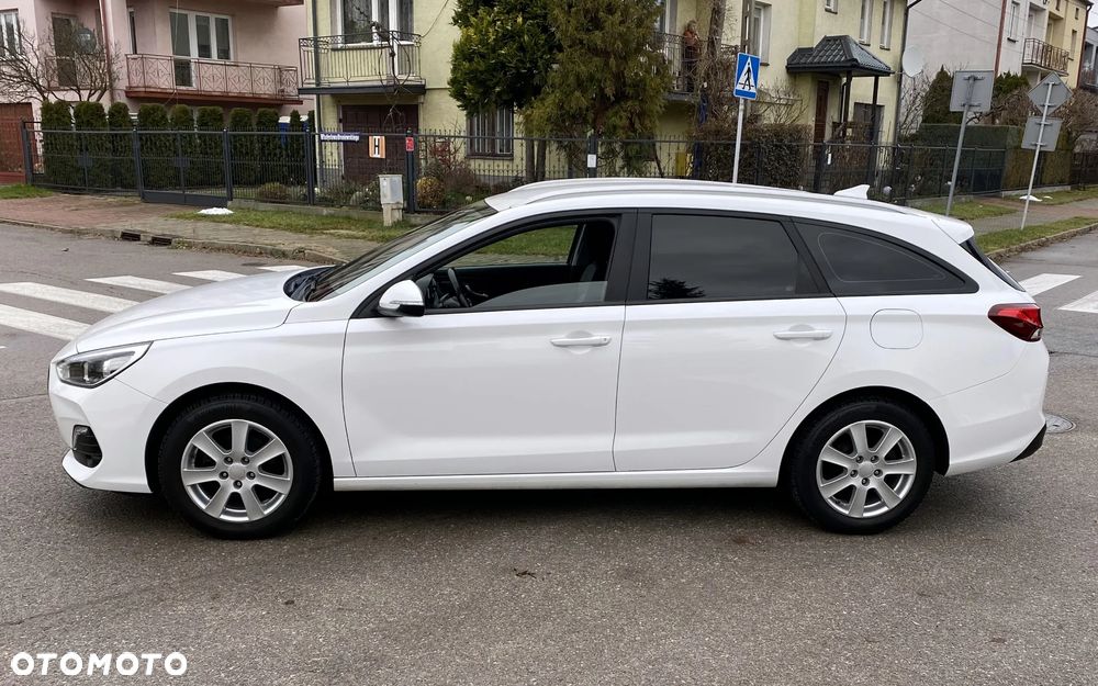 Hyundai i30 1.4 Passion - 4