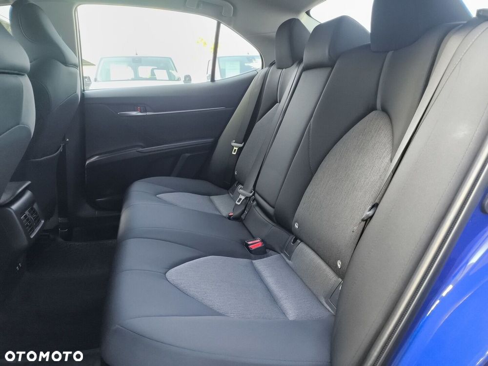 Toyota Camry 2.5 Hybrid Comfort CVT - 14