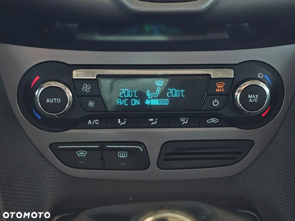 Ford Tourneo Connect Grand - 21