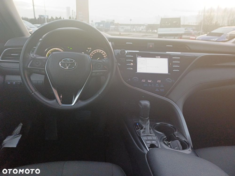 Toyota Camry 2.5 Hybrid Comfort CVT - 11