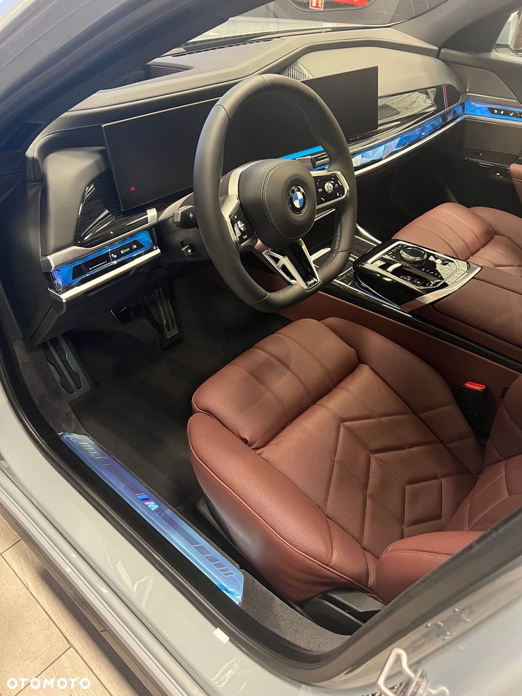 BMW Seria 7 - 4