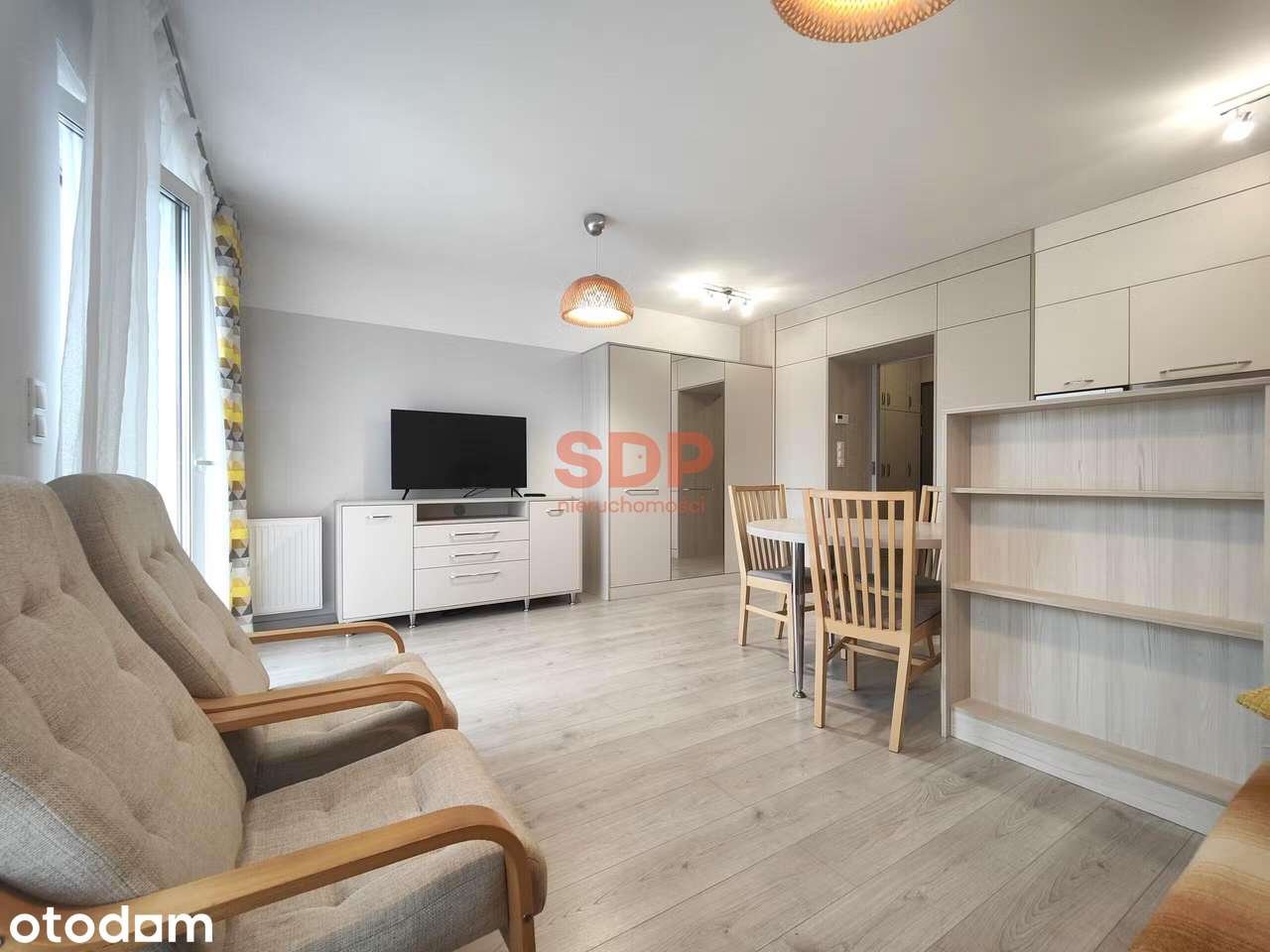 Kawalerka | 32 m² | Duży balkon | Miejsce parkingowe | Muchobór Wielki