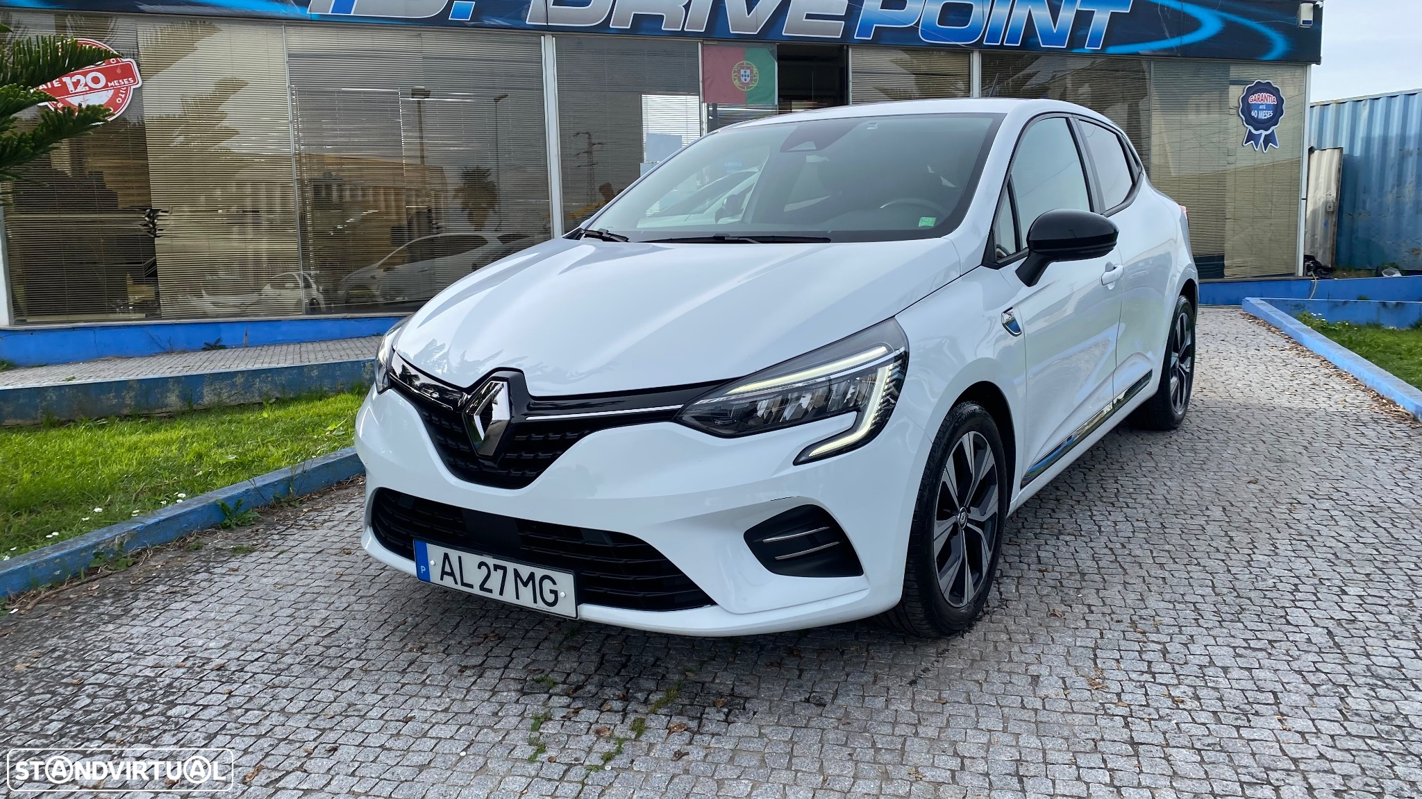Renault Clio 1.0 TCe Limited Bi-Fuel - 3