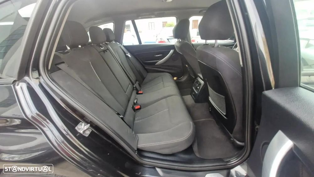 BMW 318 d Auto Line Luxury - 12